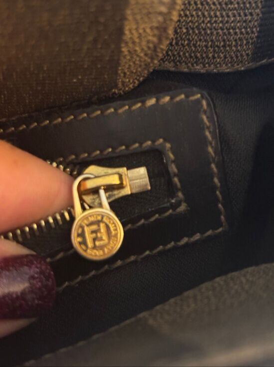 Fendi women’s convertible bag main image 8